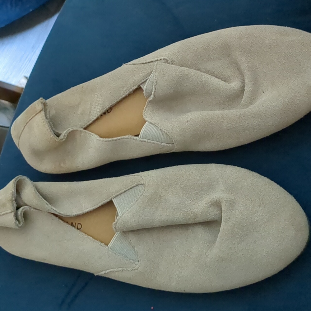Women flats